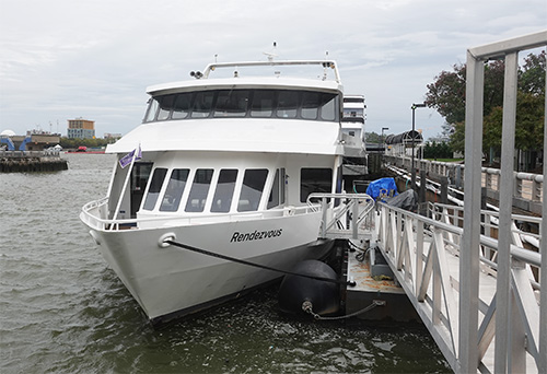 Photo of City Cruises ship