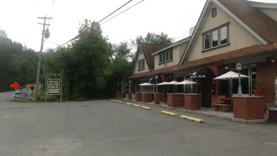 Photo of Rivers Edge Hotel