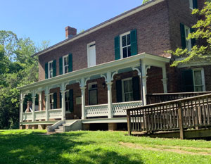 Photo of Canal visitor center in Hancock